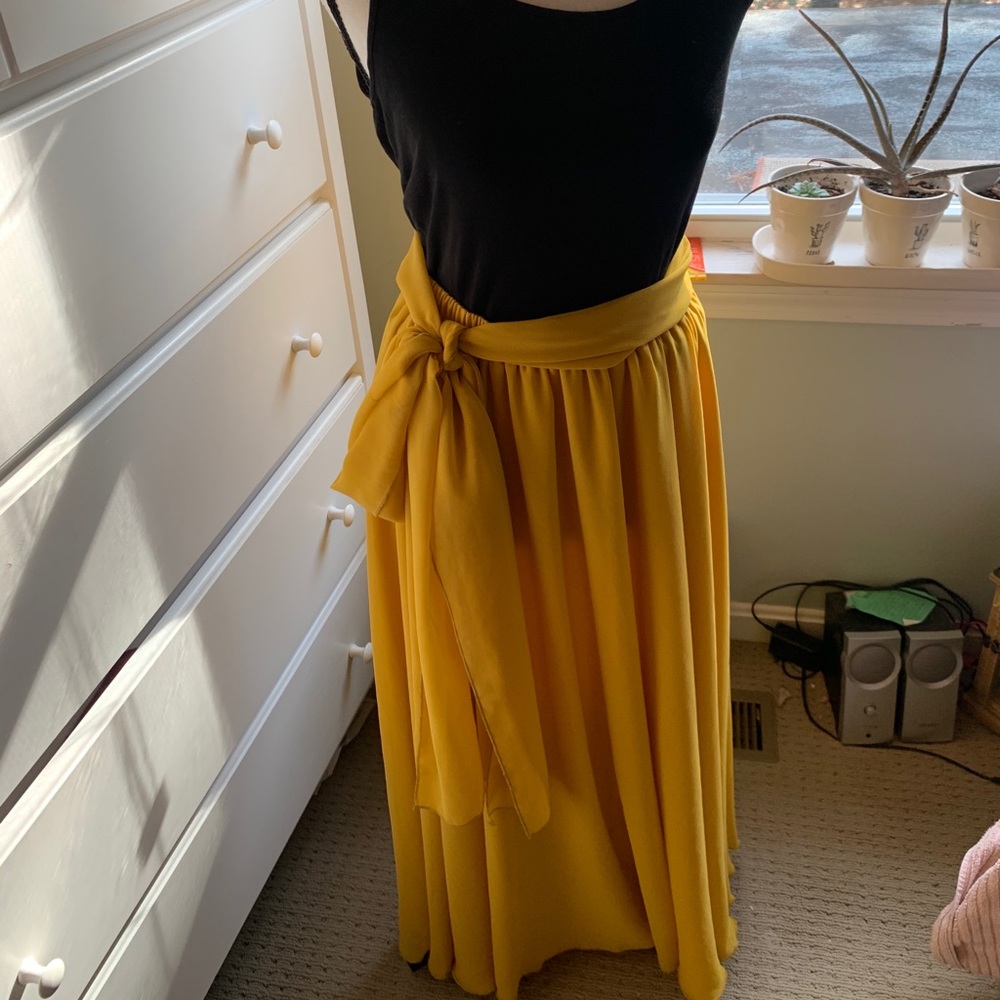 Yellow chiffon skirt